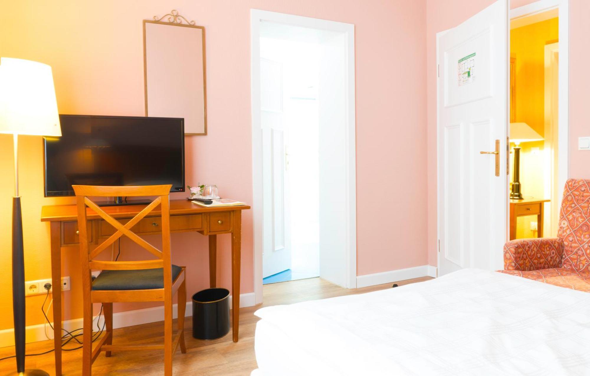 Hotel Villa Viktoria Luise Blankenburg  Pokoj fotografie
